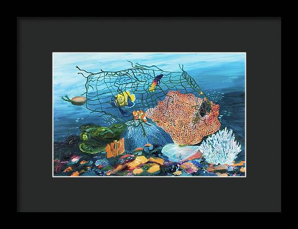 Caught in coral - Framed Print